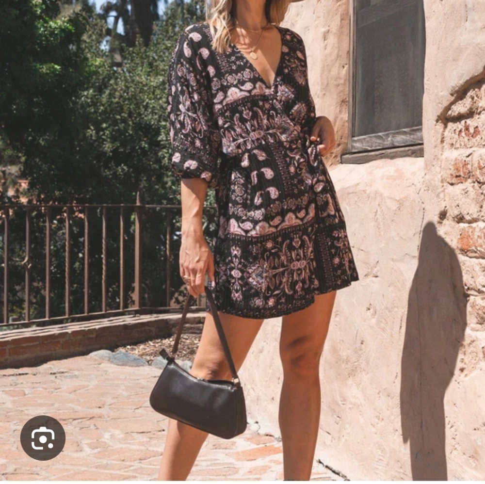 Lovestitch NWT Celeste Wrap Mini Dress Boho Dolman Sleeve Paisley Spell Gypsy M